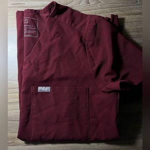Figs Burgundy Catarina scrub top